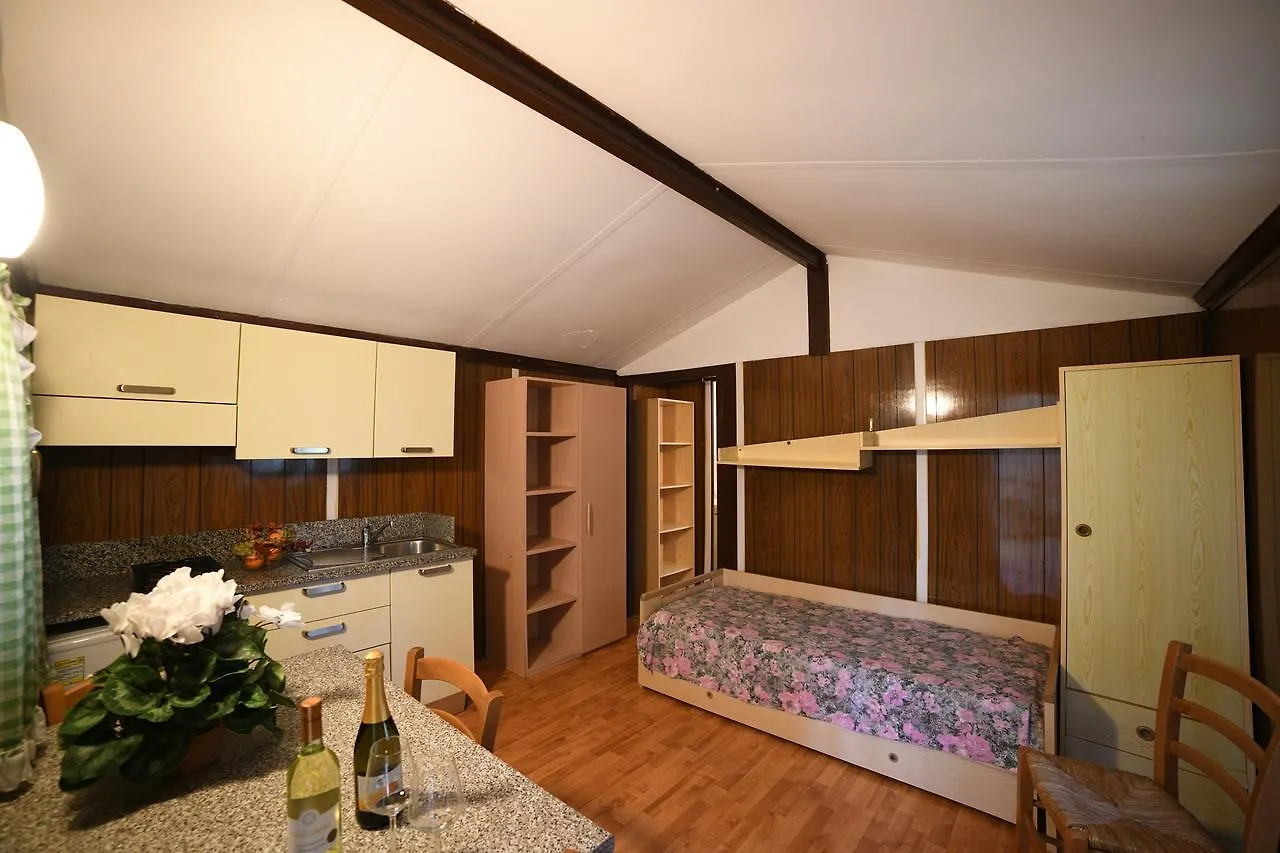 **** Kamp alanı Camping C'Era Una Volta Villanova d'Albenga İtalya